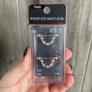 ** SOLD **Brand new nipple barbels
